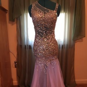 Prom/pageant dress
